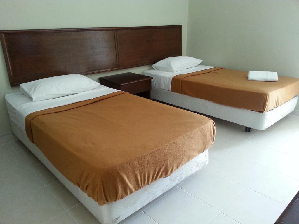 Mersing Beach Resort Rum bild