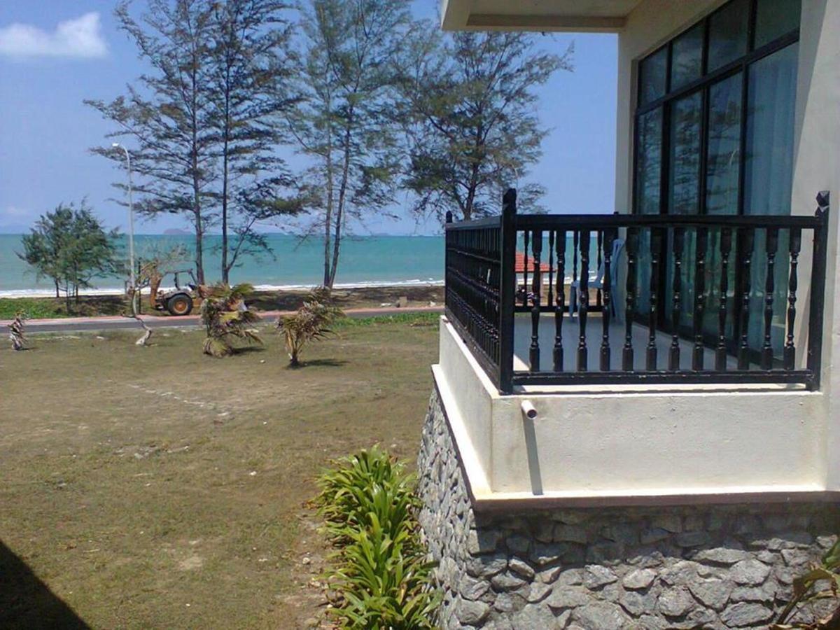 Mersing Beach Resort Exteriör bild